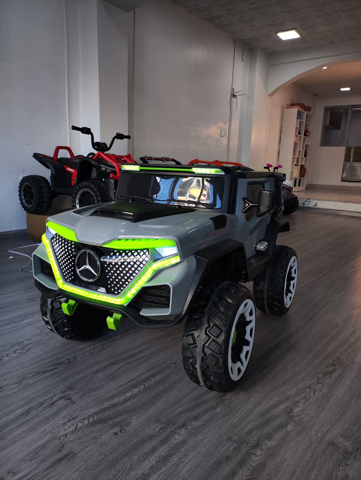 Mercedes G63 4x4 para Niños | Potencia, Elegancia y Máxima Comodidad